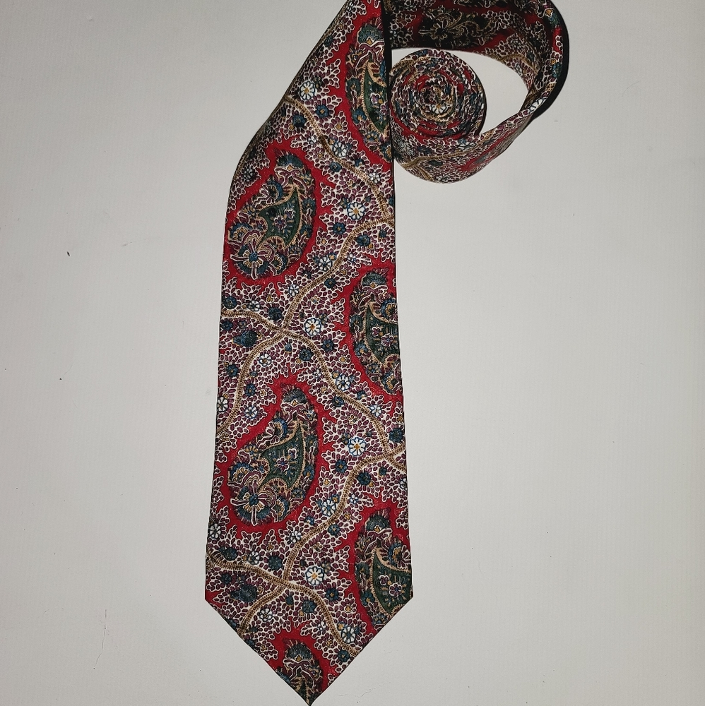 Halston floral paisley tie new